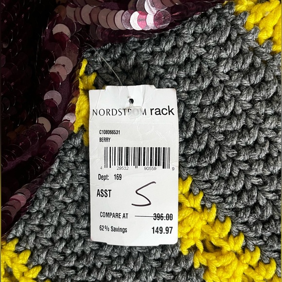 NWT Alice + Olivia Berry Colored sequin top size Small - Picture 4 of 4